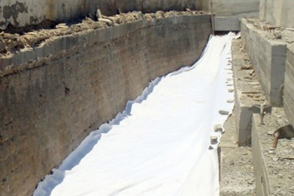 Construction of seawall in Alexandria Port (3)