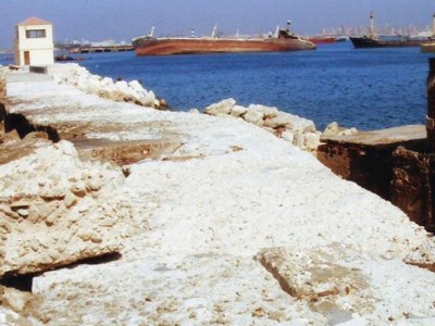 RENOVATION OF THE MAIN BREAKWATER IN ALEXANDRIA PORT